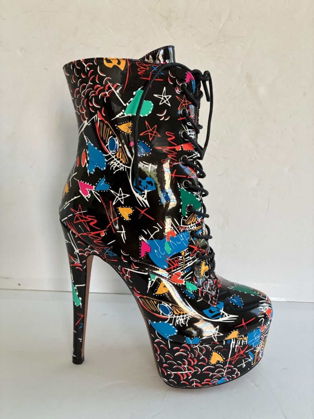 Black Multi-Color Graffiti Lace-Up Platform Ankle Boots Stiletto Shoe Size 9 NEW - Picture 3 of 8